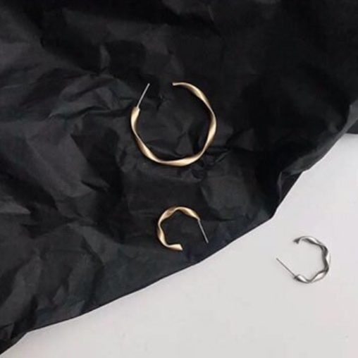 Matte 2025 gold hoops
