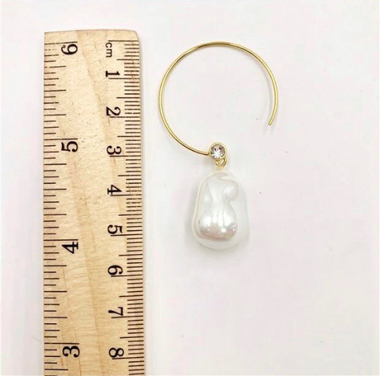 Boucles d’oreilles 18k Gold Large Resin Pearl Drop (une paire), boucles d’oreilles Gold Hoop