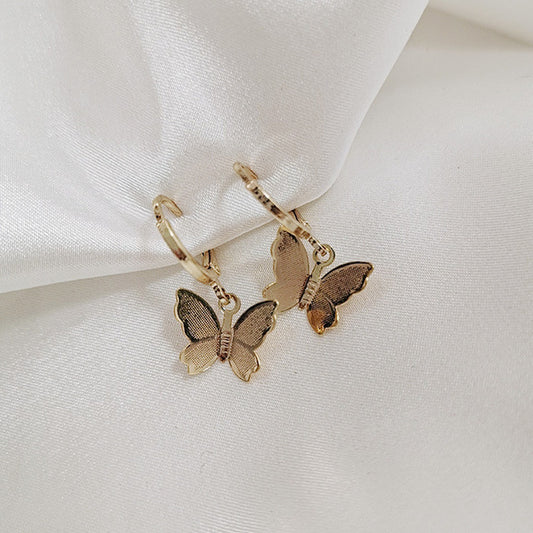 Boucles d’oreilles papillon plaquées or 18 carats, Huggies papillon en or, cadeaux de demoiselle d’honneur