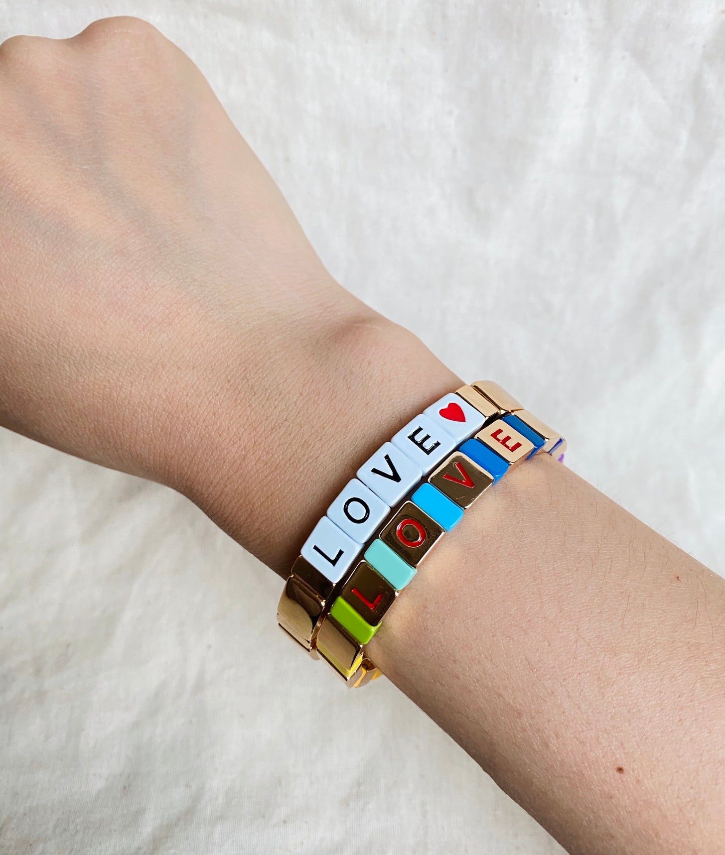 LOVE❤️ Perles de carreaux d’émail, bracelets extensibles Colorblock, bracelets de carreaux d’émail